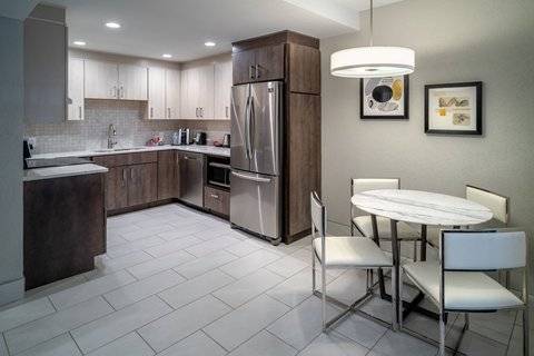 Delta Hotels Huntington Downtown